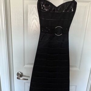 Black sequin jewelry hanger.